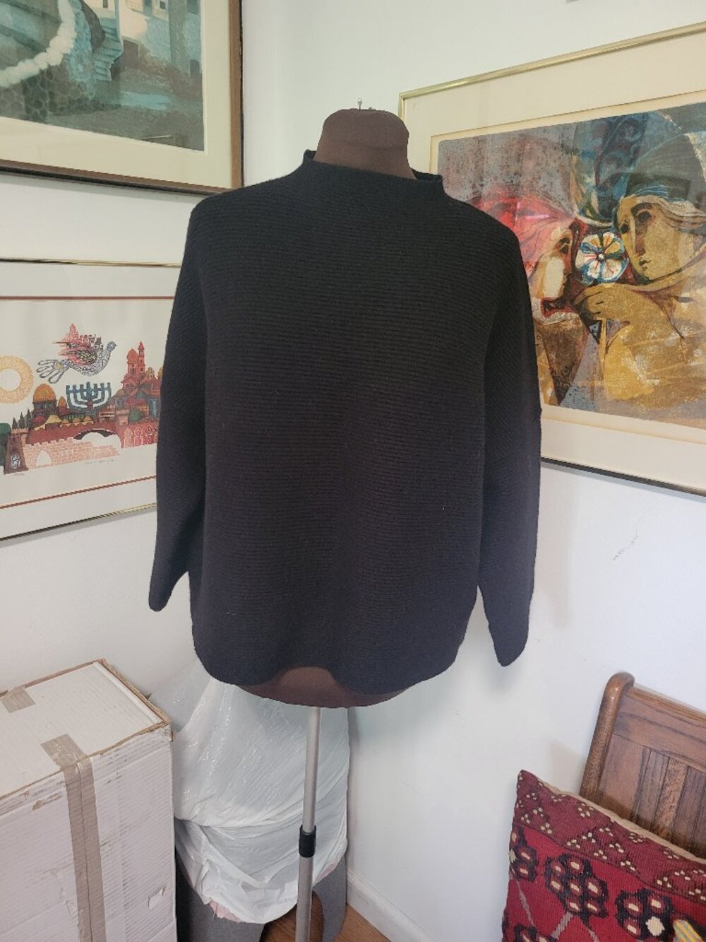 Ellison Thick Knit Short Cropped Sweater in Black Size M